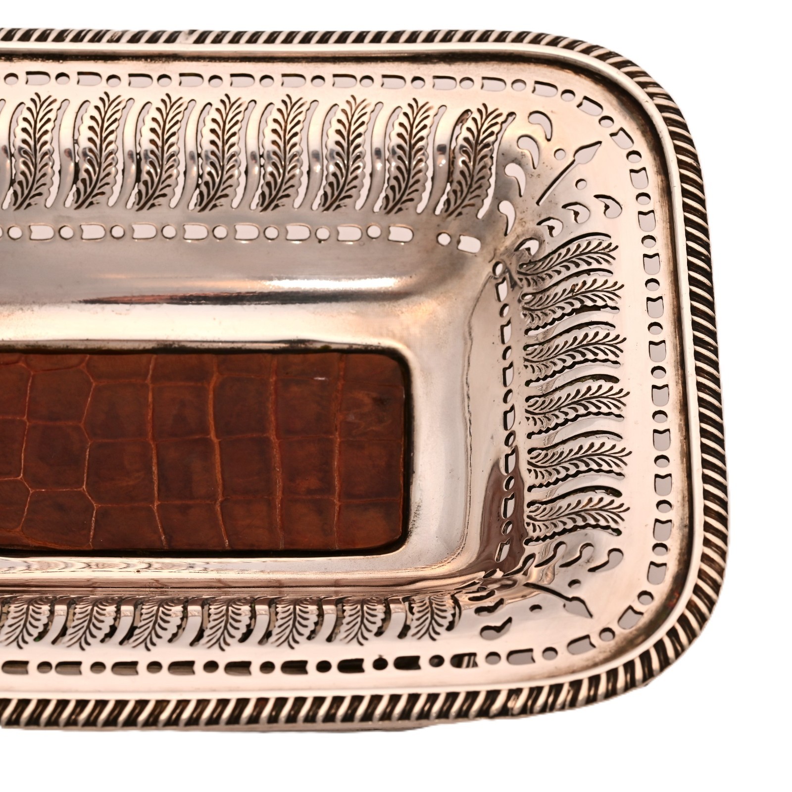 BARKER ELLIS Original Vintage Signed Silverplate Repousse Tazza Candy Dish Bowl